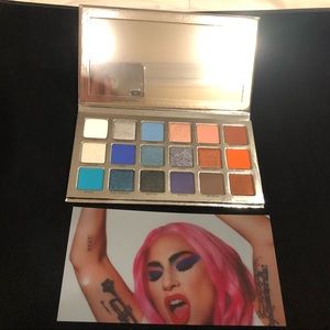 Haus LaboratoriesStupid Love Eyeshadow Pallet